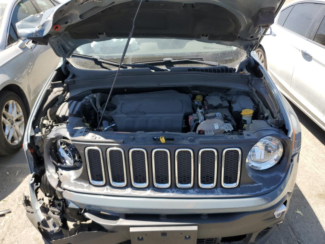 ZACCJABB4HPG23125 2017 Jeep Renegade Latitude