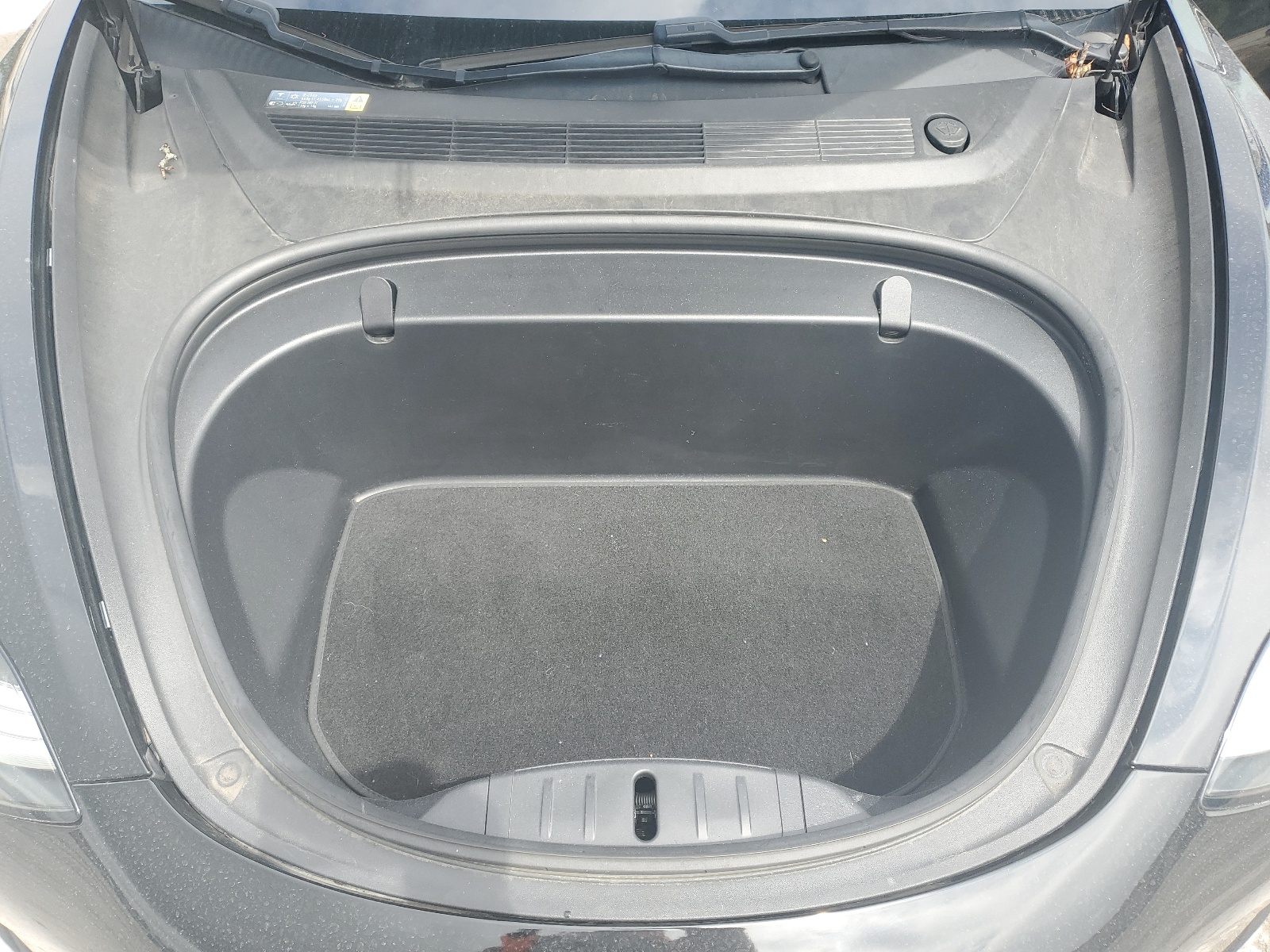 5YJ3E1EAXJF049747 2018 Tesla Model 3