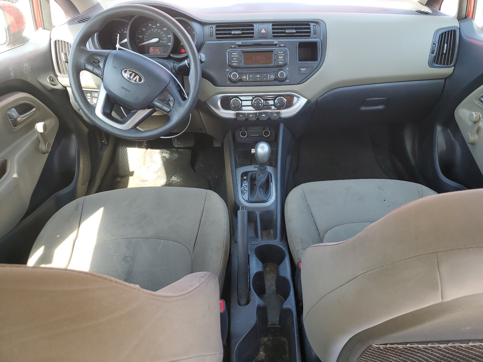 KNADM4A3XF6442020 2015 Kia Rio Lx