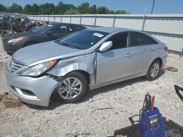 Sedans HYUNDAI SONATA 2013 Srebrny