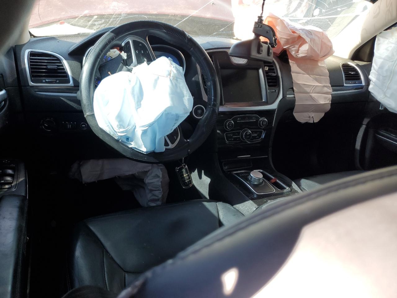 2015 Chrysler 300 Limited VIN: 2C3CCAAG0FH796540 Lot: 65841224