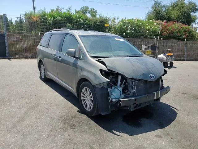 2012 Toyota Sienna Xle VIN: 5TDYK3DCXCS195240 Lot: 66591454