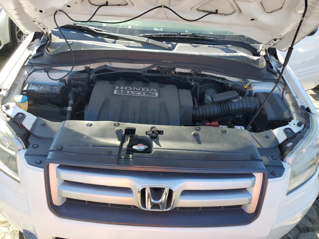 2006 Honda Pilot Lx VIN: 5FNYF28166B051457 Lot: 66811184