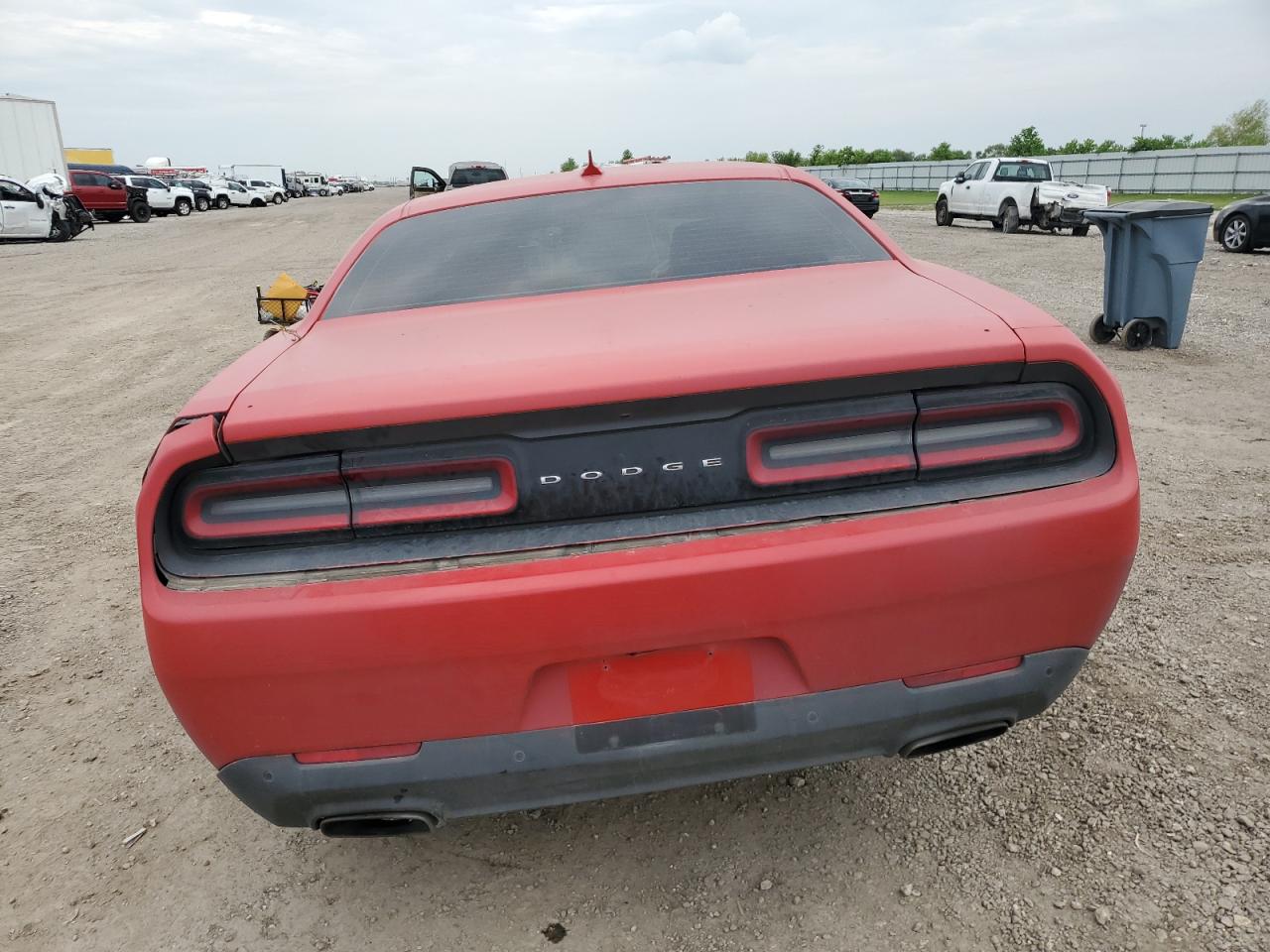 2015 Dodge Challenger Sxt VIN: 2C3CDZAG2FH709247 Lot: 68190764