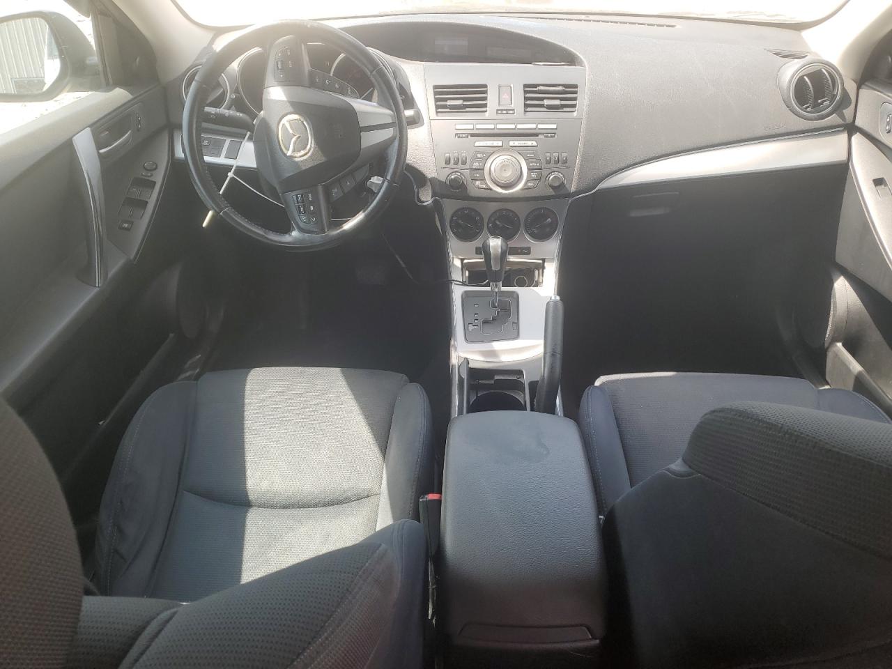 2010 Mazda 3 S VIN: JM1BL1H55A1162899 Lot: 68564504