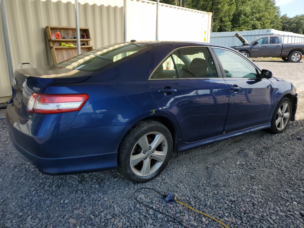 2011 Toyota Camry - Image 3