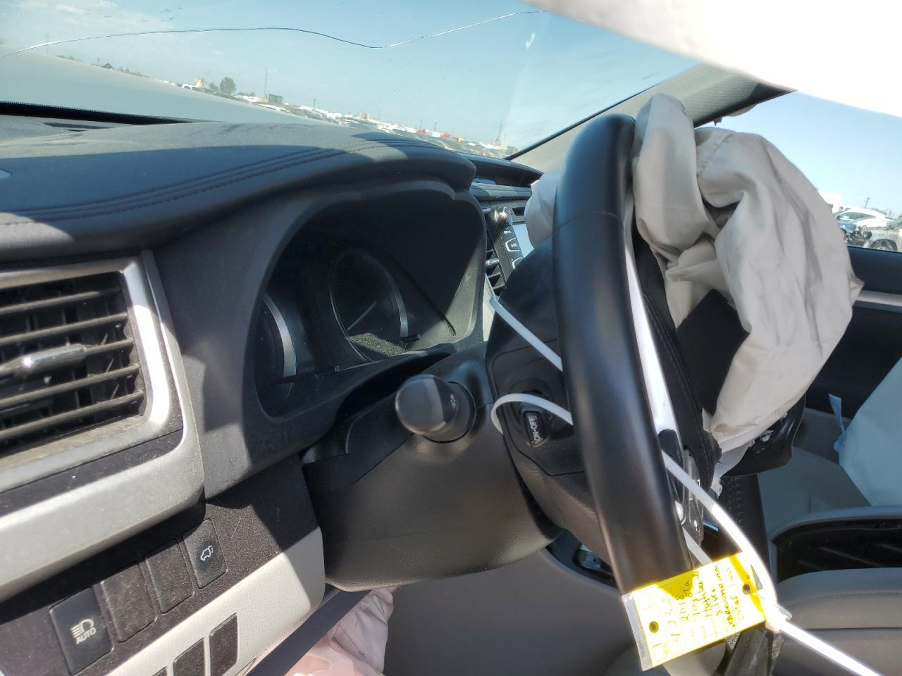 2018 Toyota Highlander Hybrid VIN: 5TDJGRFHXJS040831 Lot: 69487874