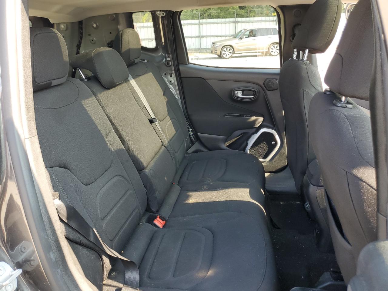 ZACNJBBB6KPJ93777 2019 Jeep Renegade Latitude