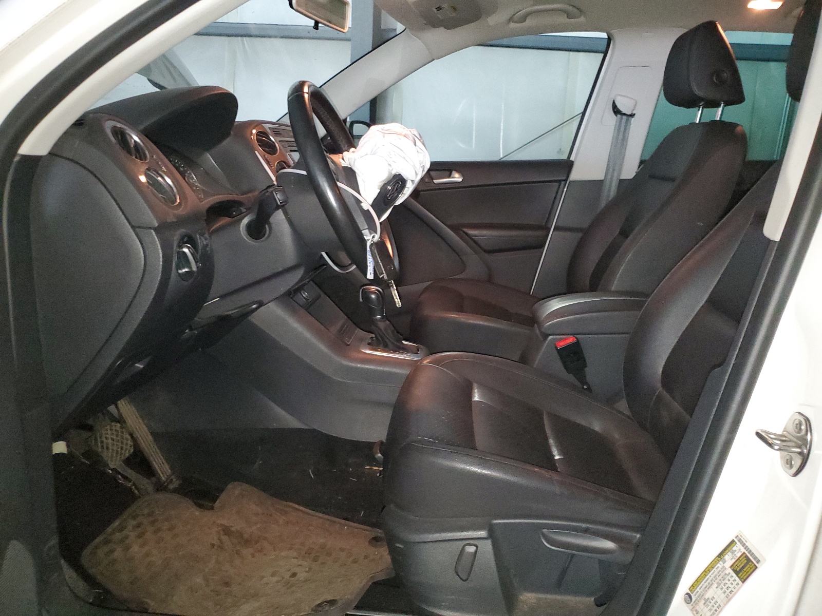 WVGBV3AX8DW609813 2013 Volkswagen Tiguan S