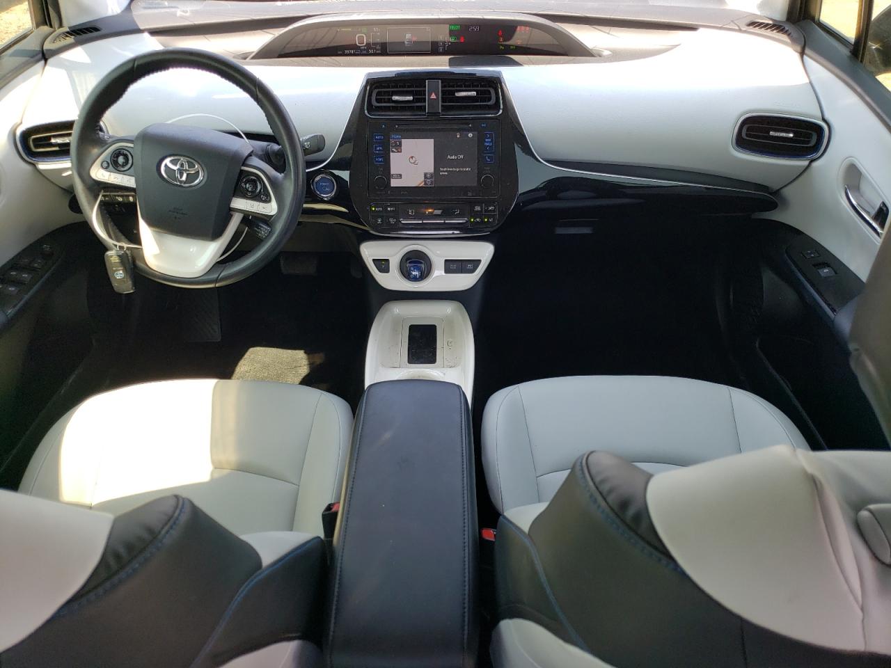 2018 Toyota Prius VIN: JTDKARFU8J3066560 Lot: 63854744