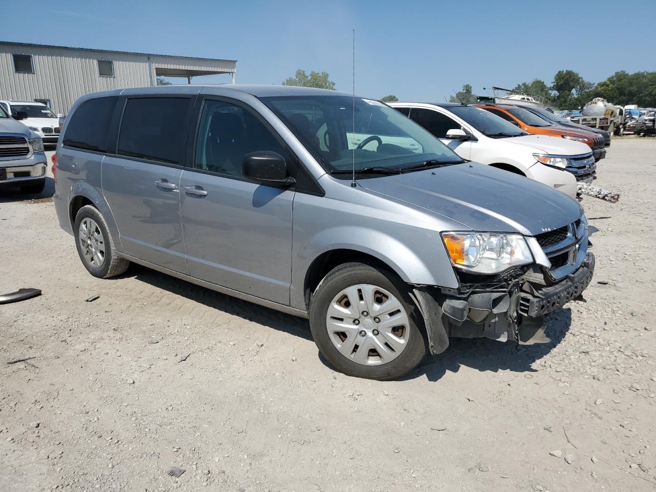2018 Dodge Caravan - Image 4
