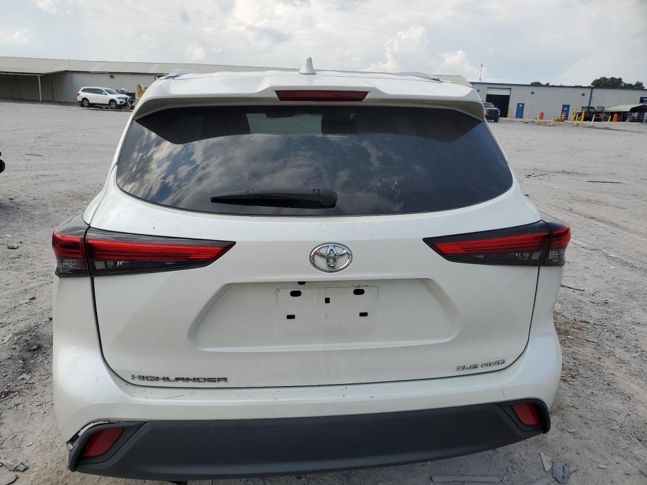 2021 Toyota Highlander Xle VIN: 5TDHZRBH3MS125366 Lot: 67915524