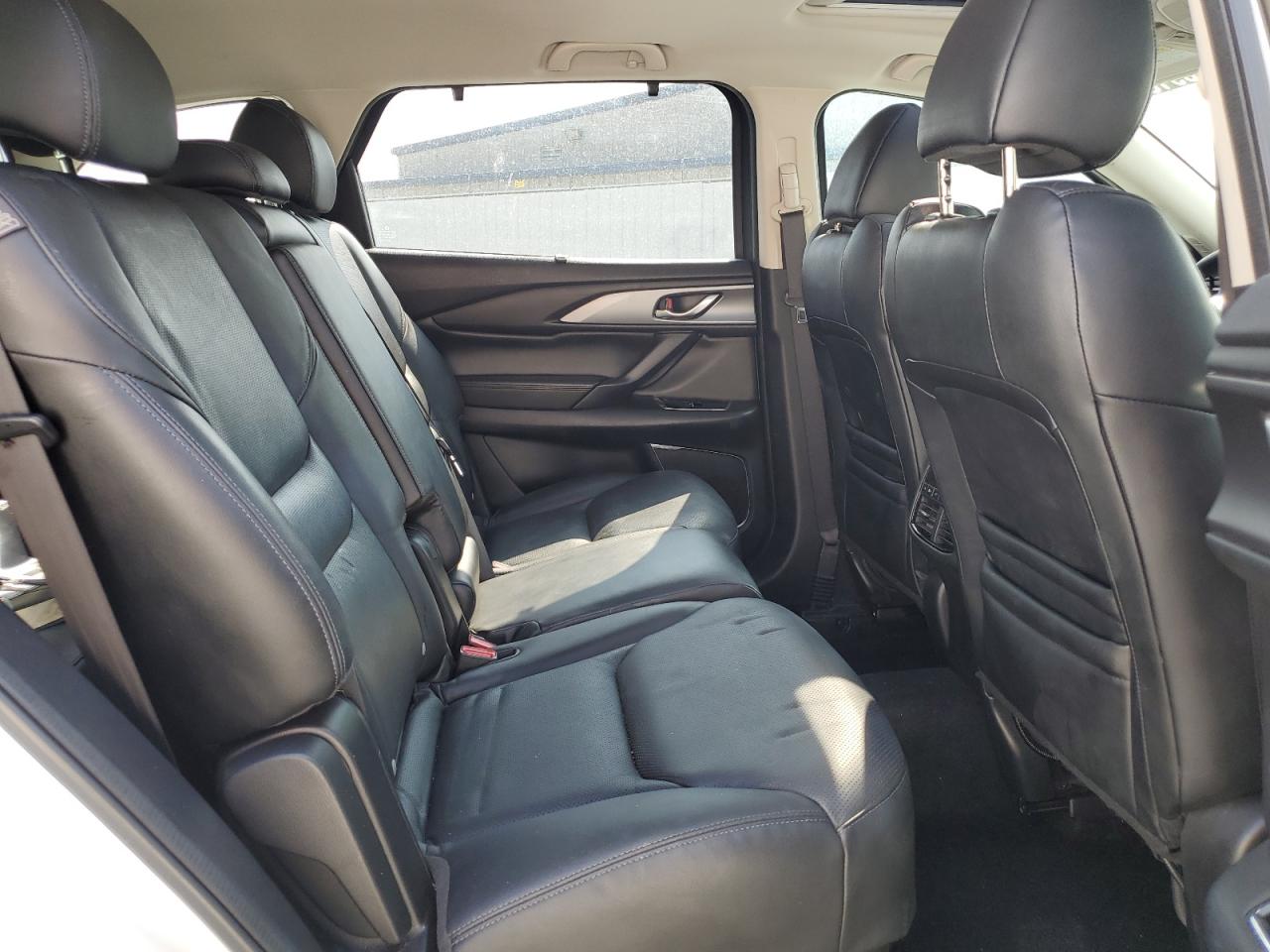 2016 Mazda CX-9 - Image 11