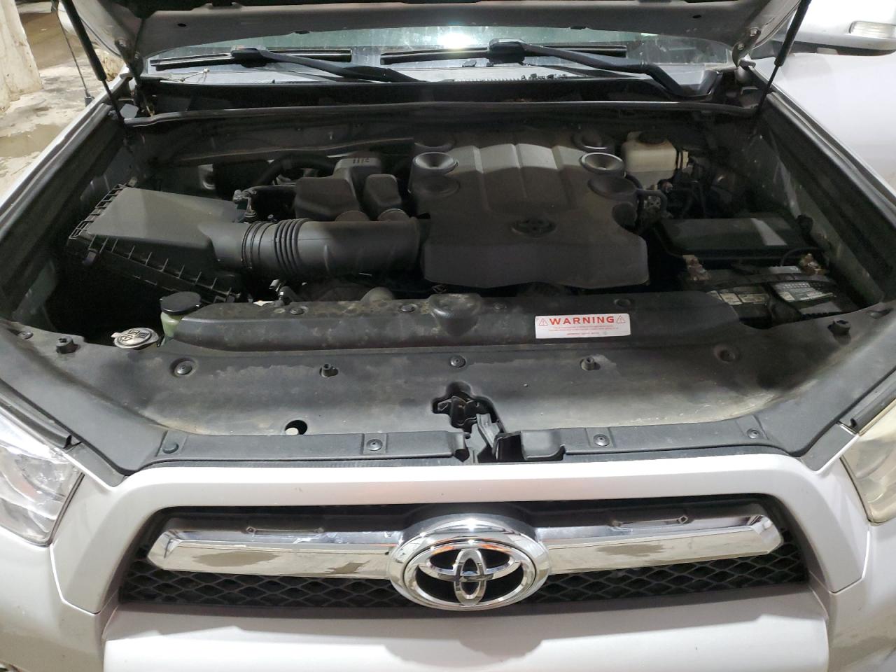 JTEBU5JR9B5069598 2011 Toyota 4Runner Sr5