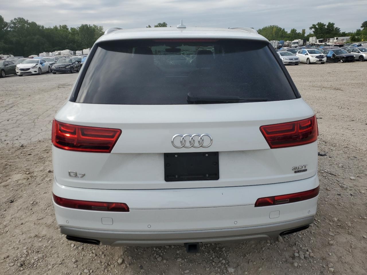 WA1LAAF75HD011272 2017 Audi Q7 Premium Plus