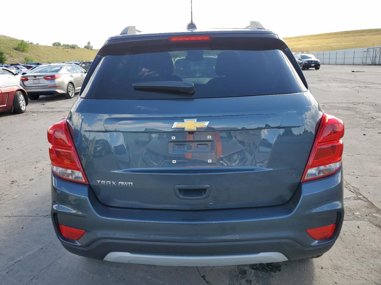 KL7CJPSM5NB559698 2022 Chevrolet Trax 1Lt