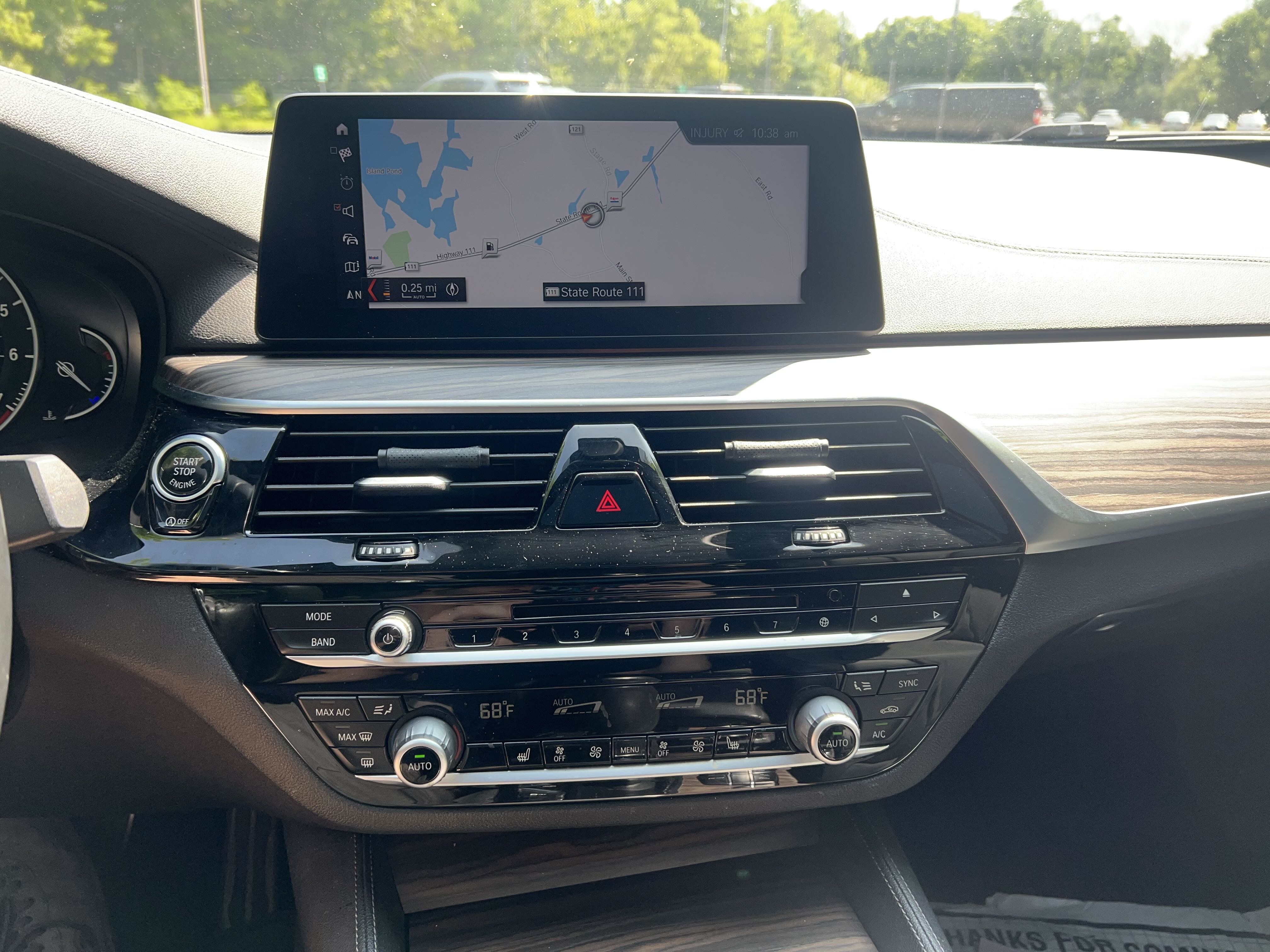 2018 BMW 530 Xi vin: WBAJA7C55JWA71985