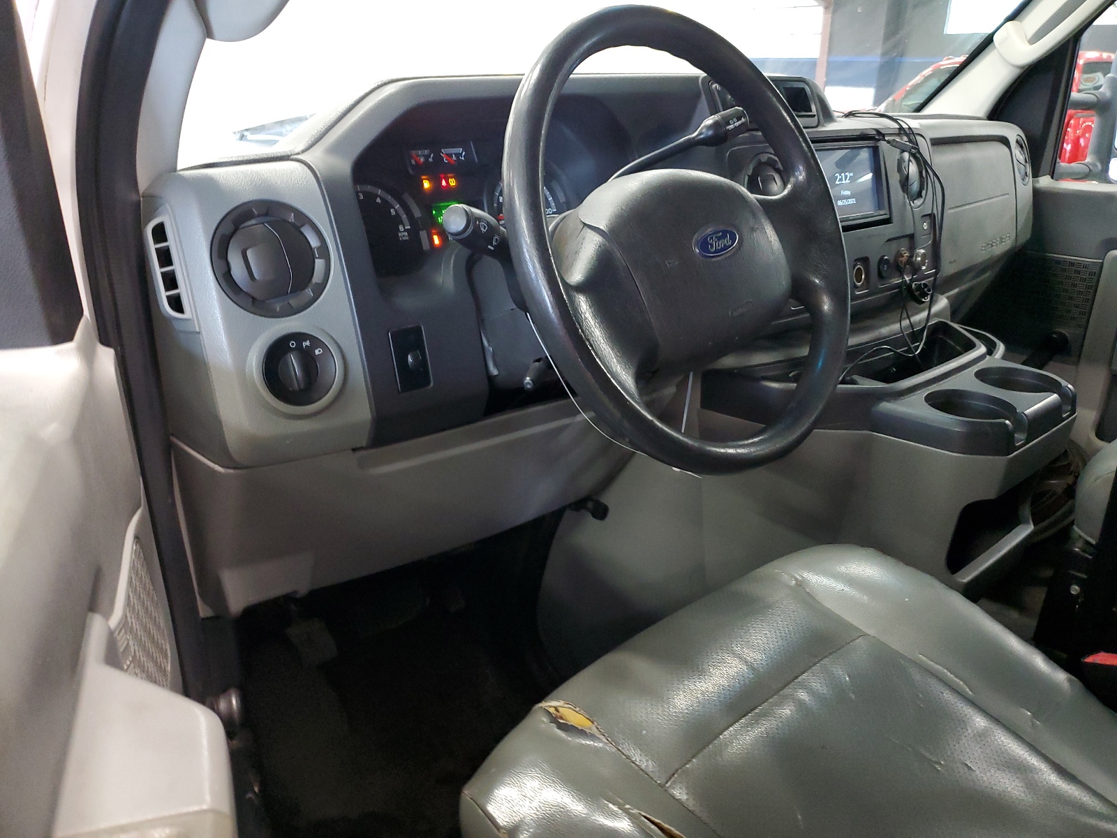 1FTNE1EW7BDB29665 2011 Ford Econoline E150 Van