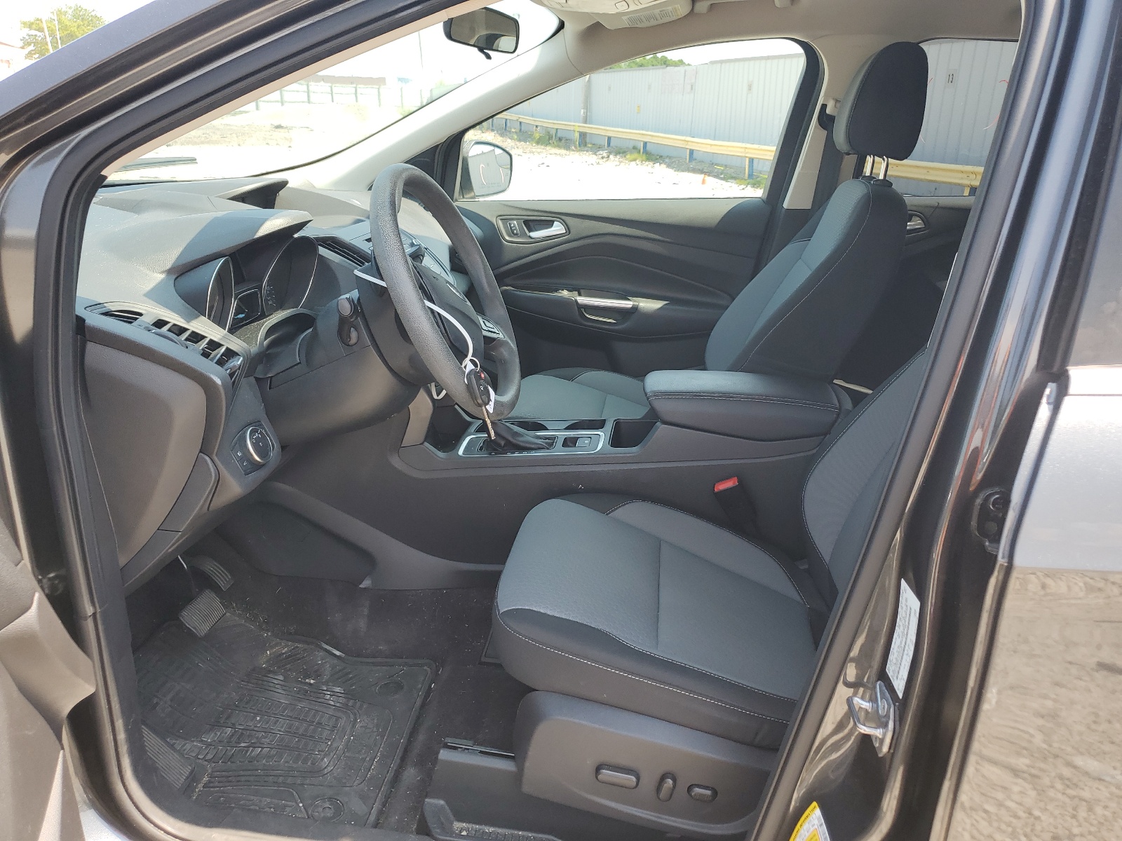 1FMCU9GD0HUE44445 2017 Ford Escape Se