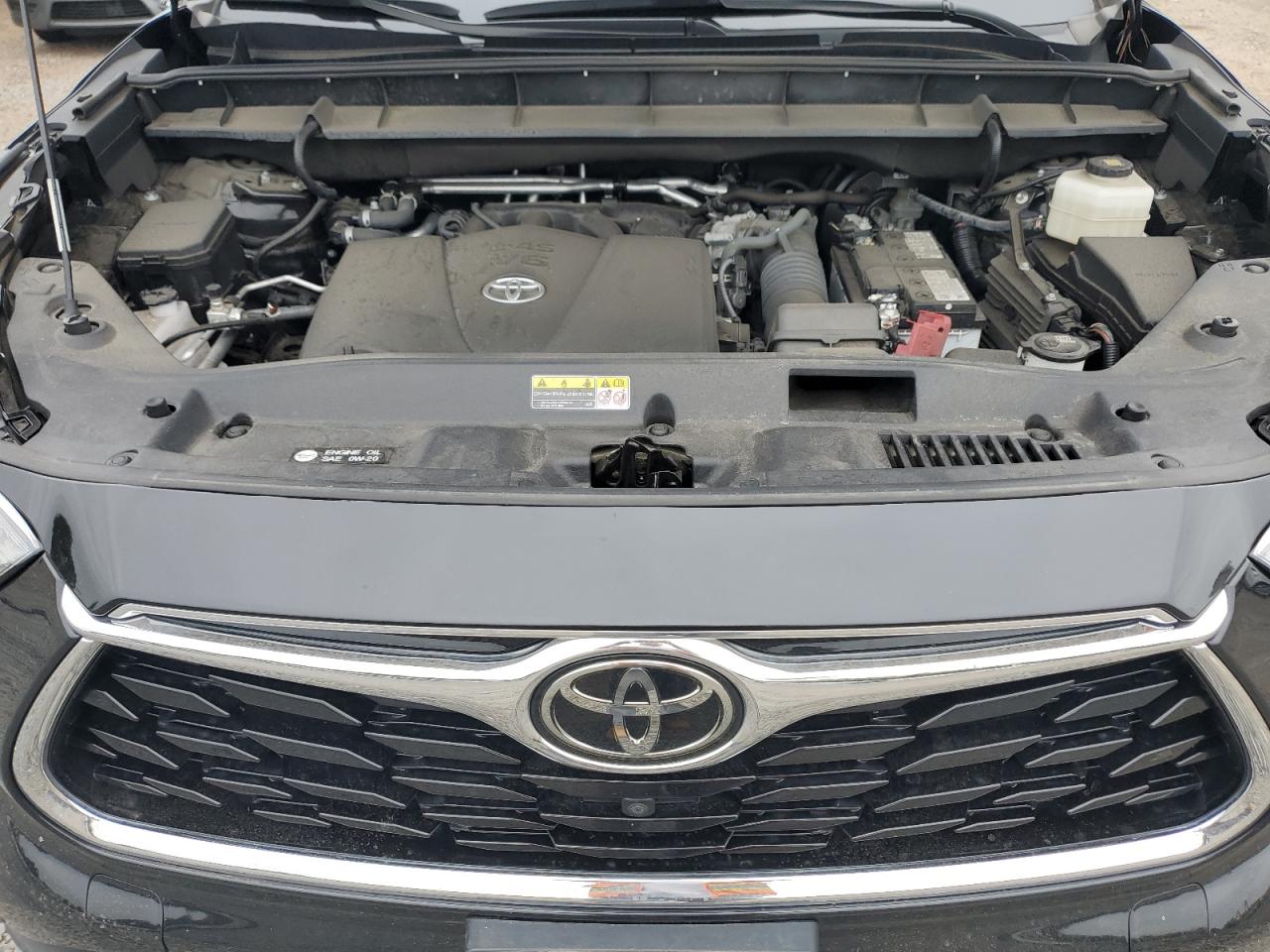 5TDFZRBH8MS150755 2021 Toyota Highlander Platinum