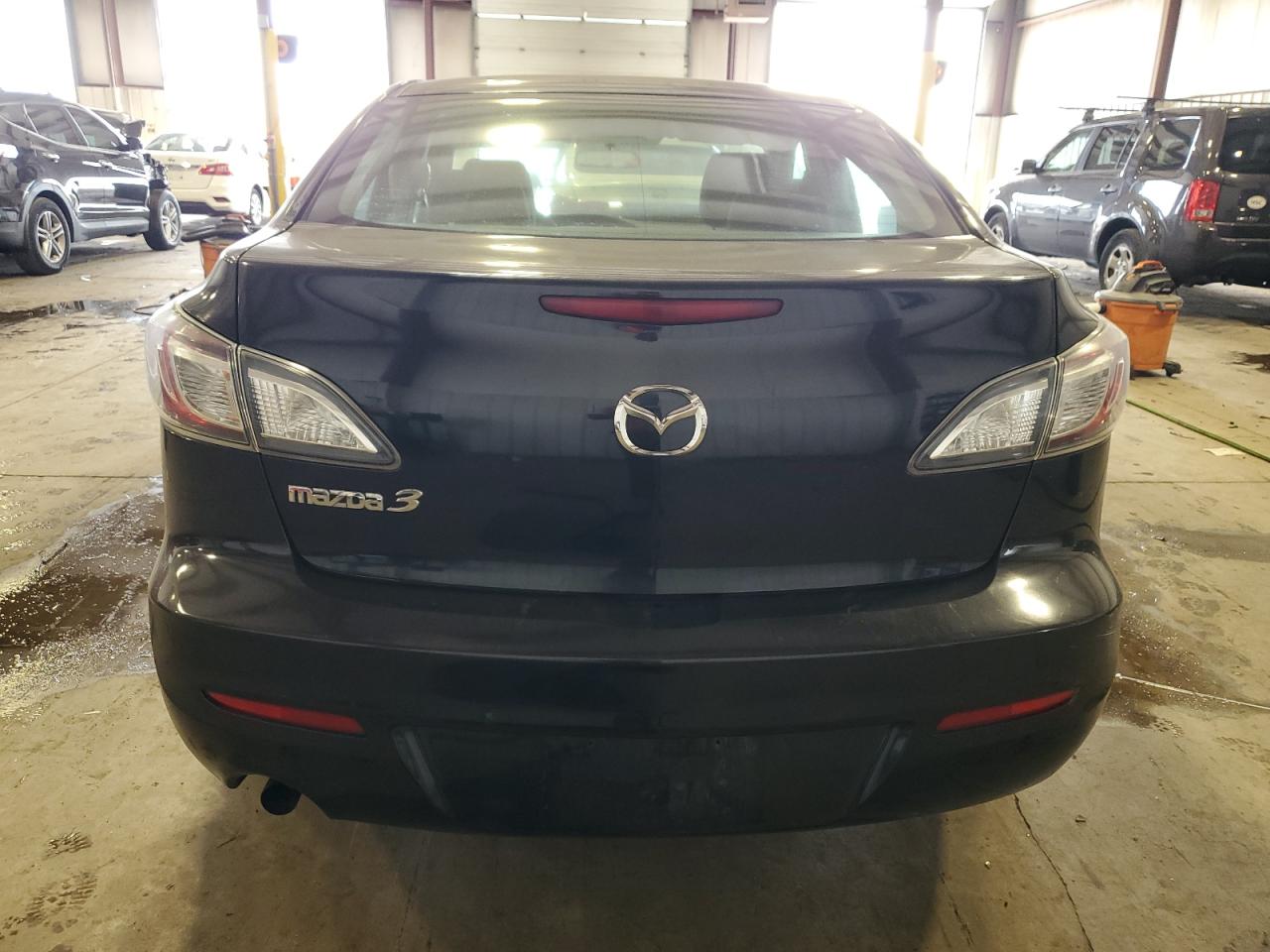 JM1BL1UG0C1518797 2012 Mazda 3 I