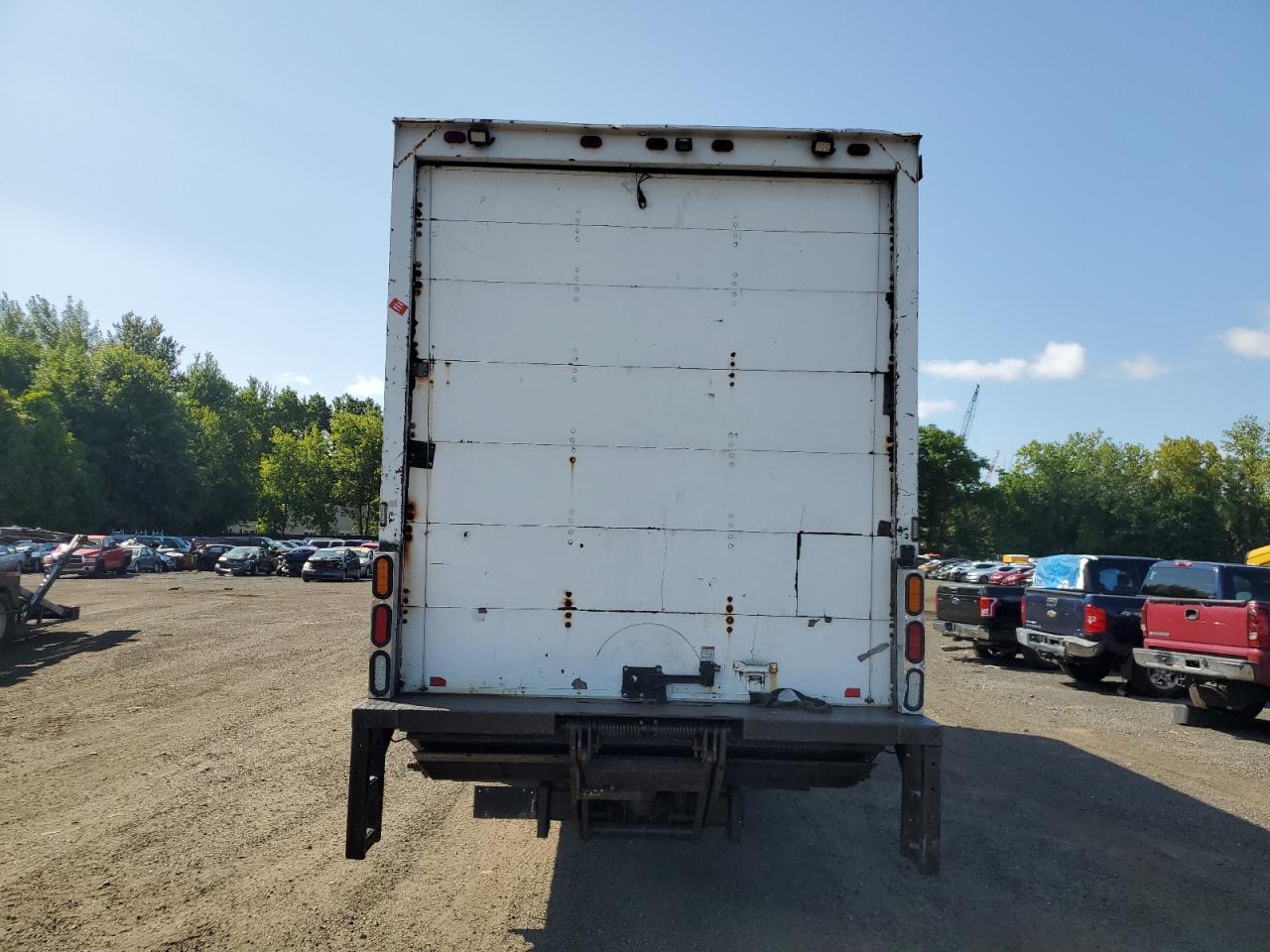 JL6DFL1E67K003003 2007 Mitsubishi Fuso Truck Of America Inc Fk 61F