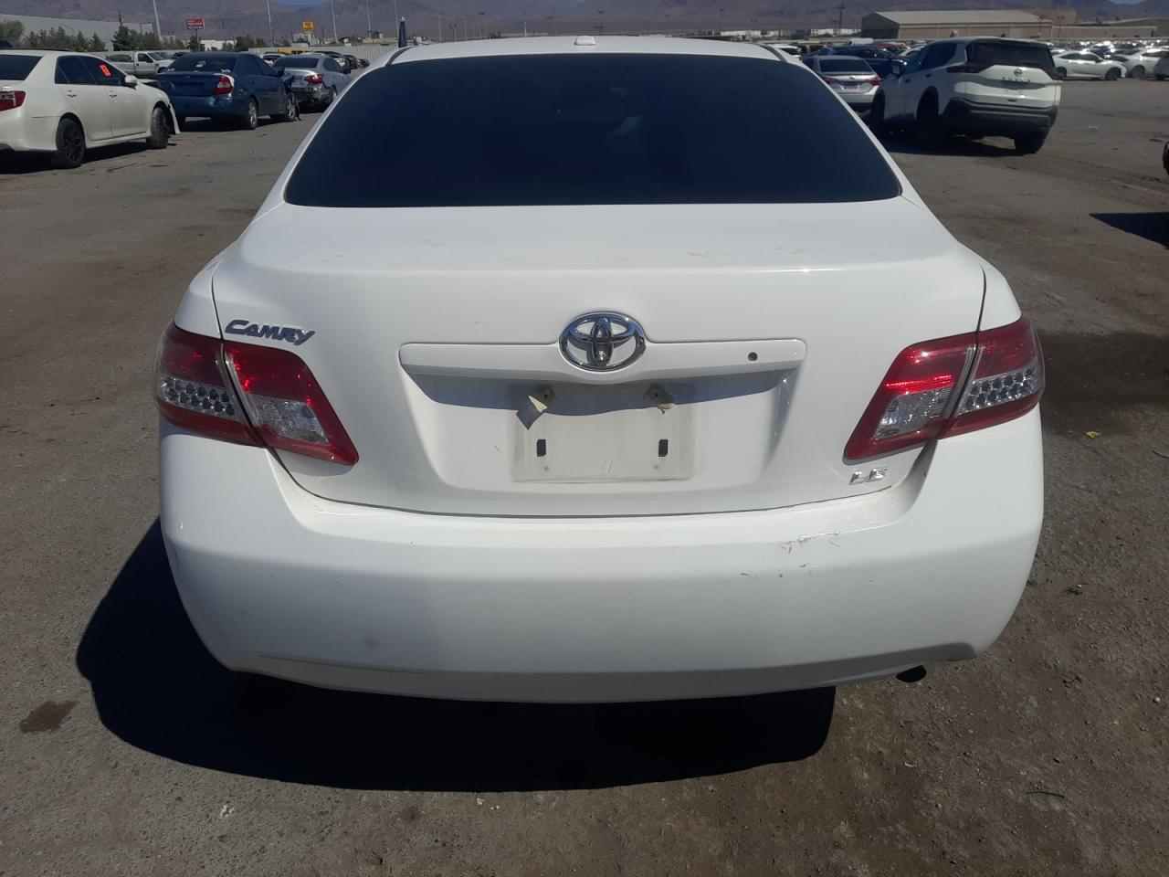 2011 Toyota Camry Base VIN: 4T4BF3EK9BR198853 Lot: 69070664