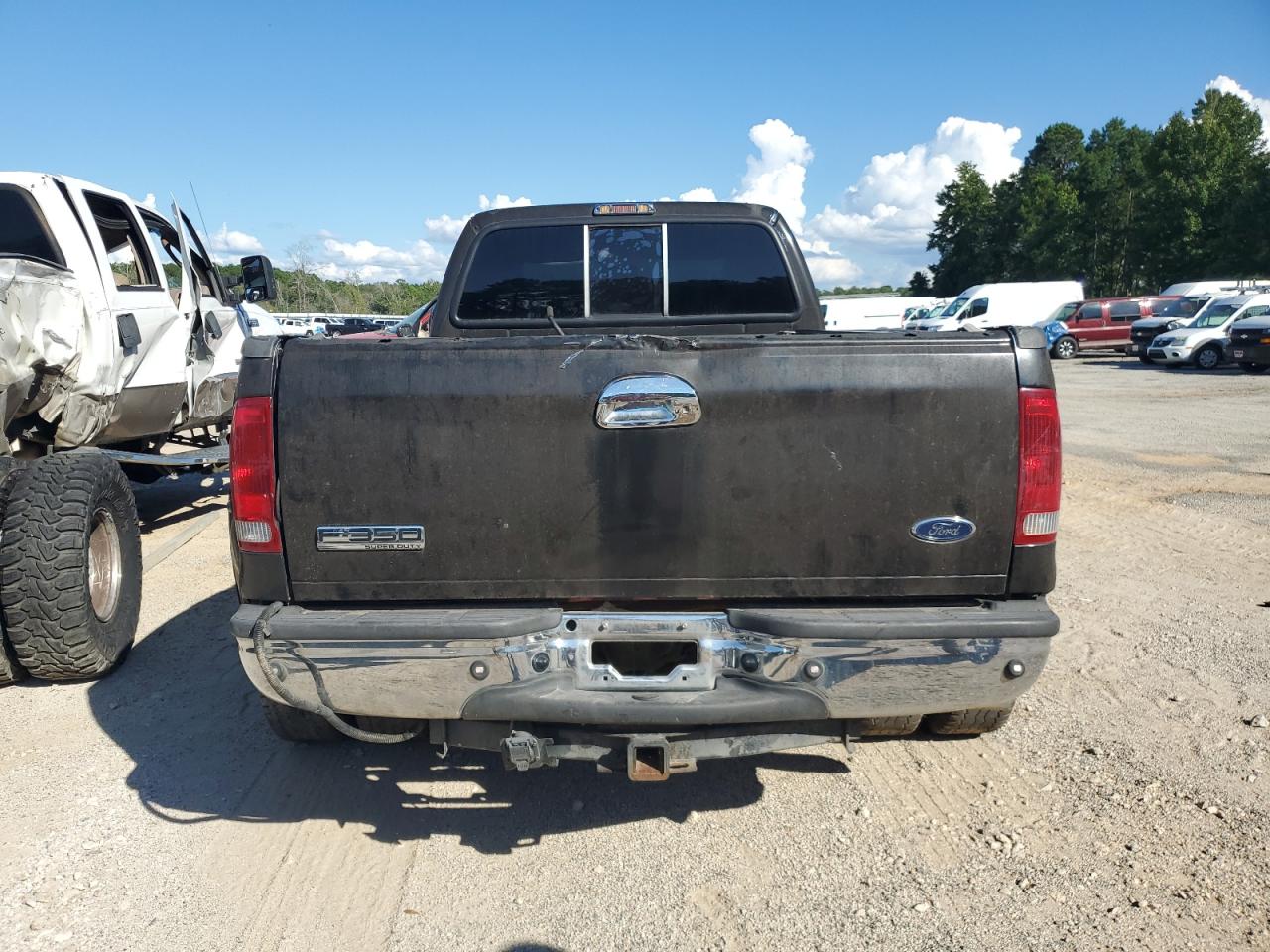 2007 Ford F350 Super Duty VIN: 1FTWW33PX7EA81721 Lot: 68985764