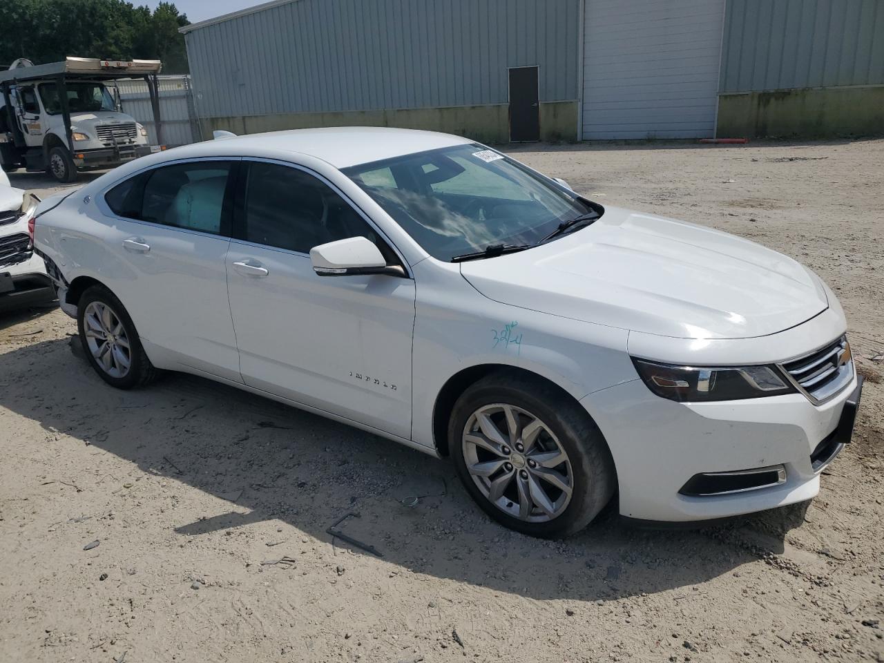 2017 Chevrolet Impala - Image 4