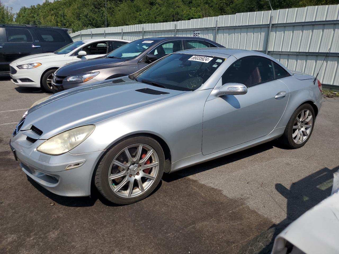 2005 Mercedes-Benz Slk 350 VIN: WDBWK56F55F075261 Lot: 66035924