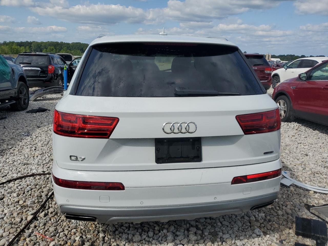 WA1LHAF75HD051038 2017 Audi Q7 Premium Plus