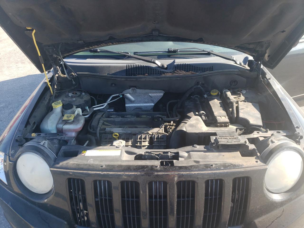 2010 Jeep Compass Sport VIN: 1J4NT1FA0AD625053 Lot: 66752124