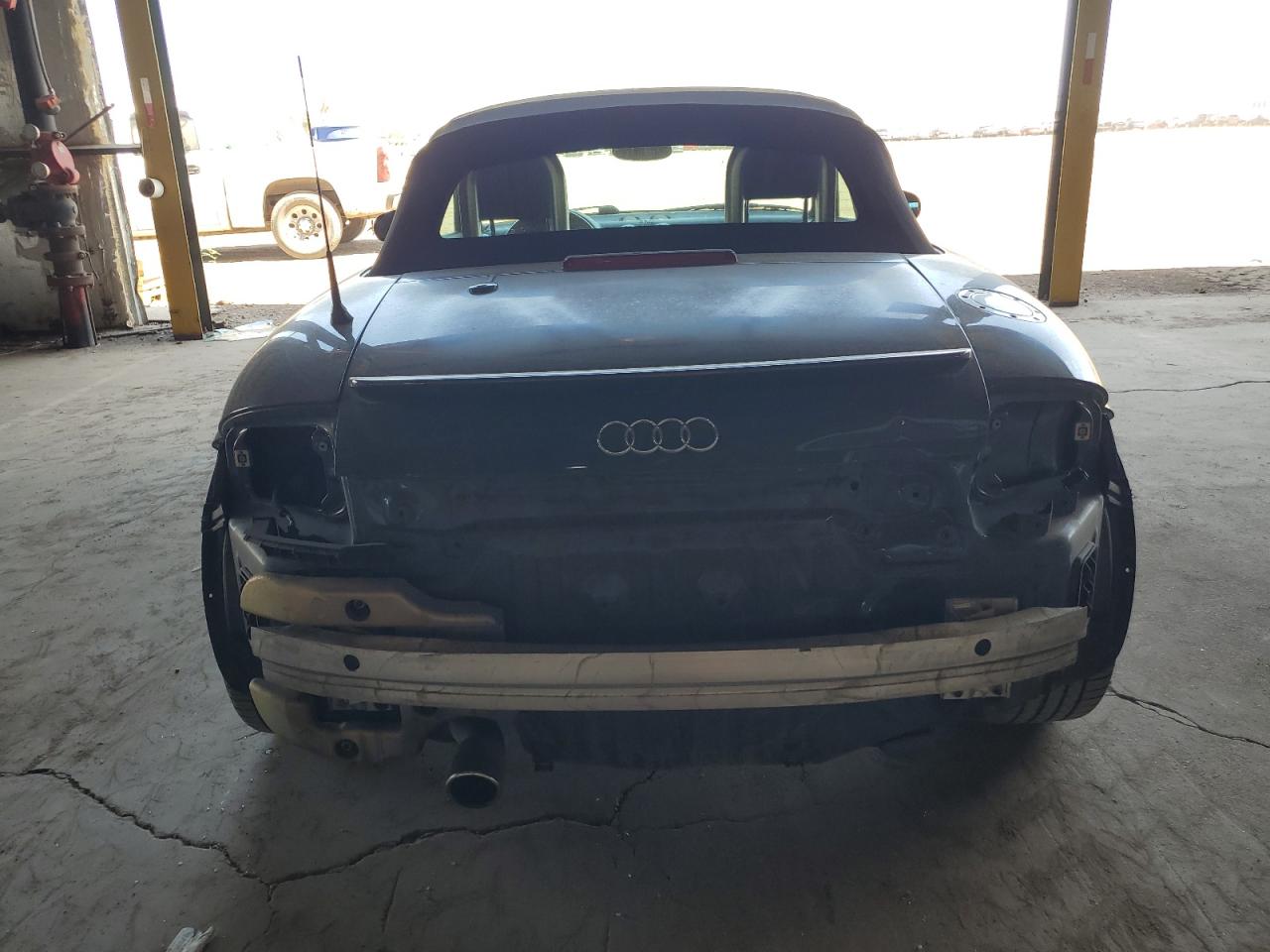 TRUTX28N611032375 2001 Audi Tt