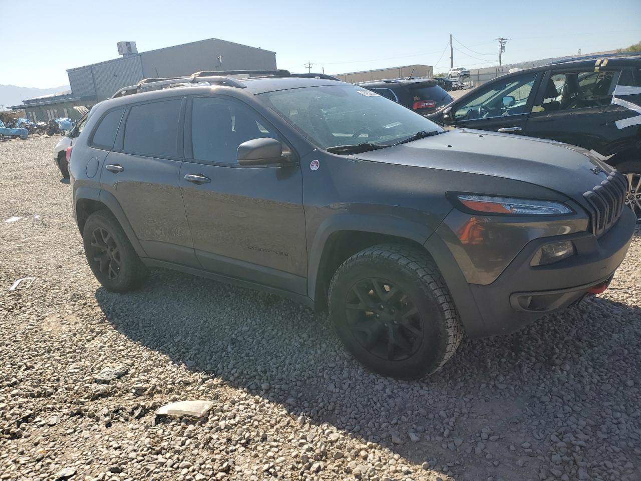 1C4PJMBS7HW656996 2017 Jeep Cherokee Trailhawk