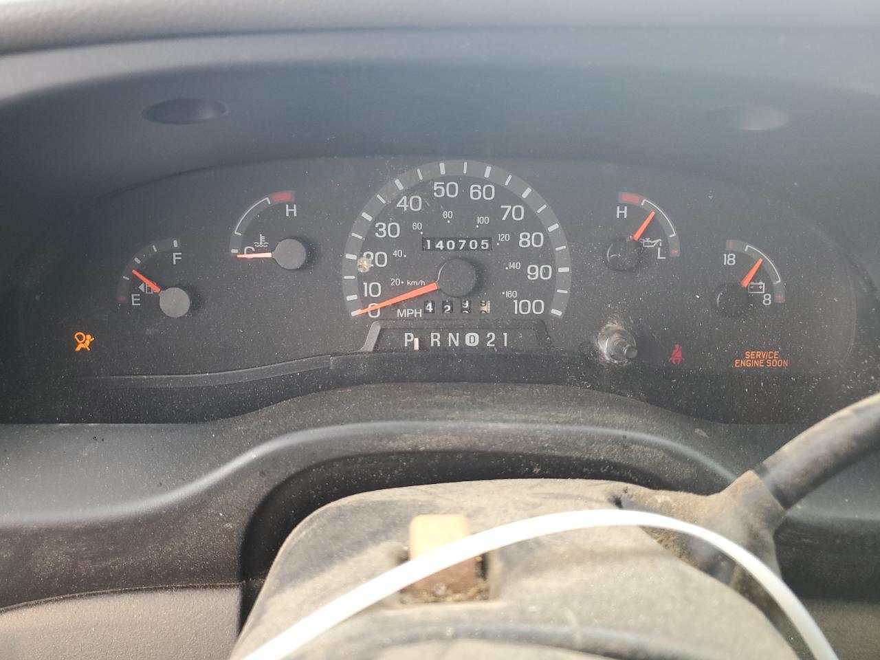 1998 Ford Econoline E350 Super Duty VIN: 1FBSS31S0WHA05086 Lot: 65778434