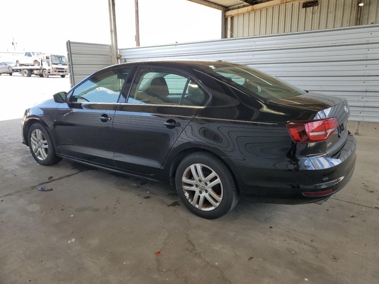 3VW2B7AJXHM380876 2017 VOLKSWAGEN JETTA - Image 2