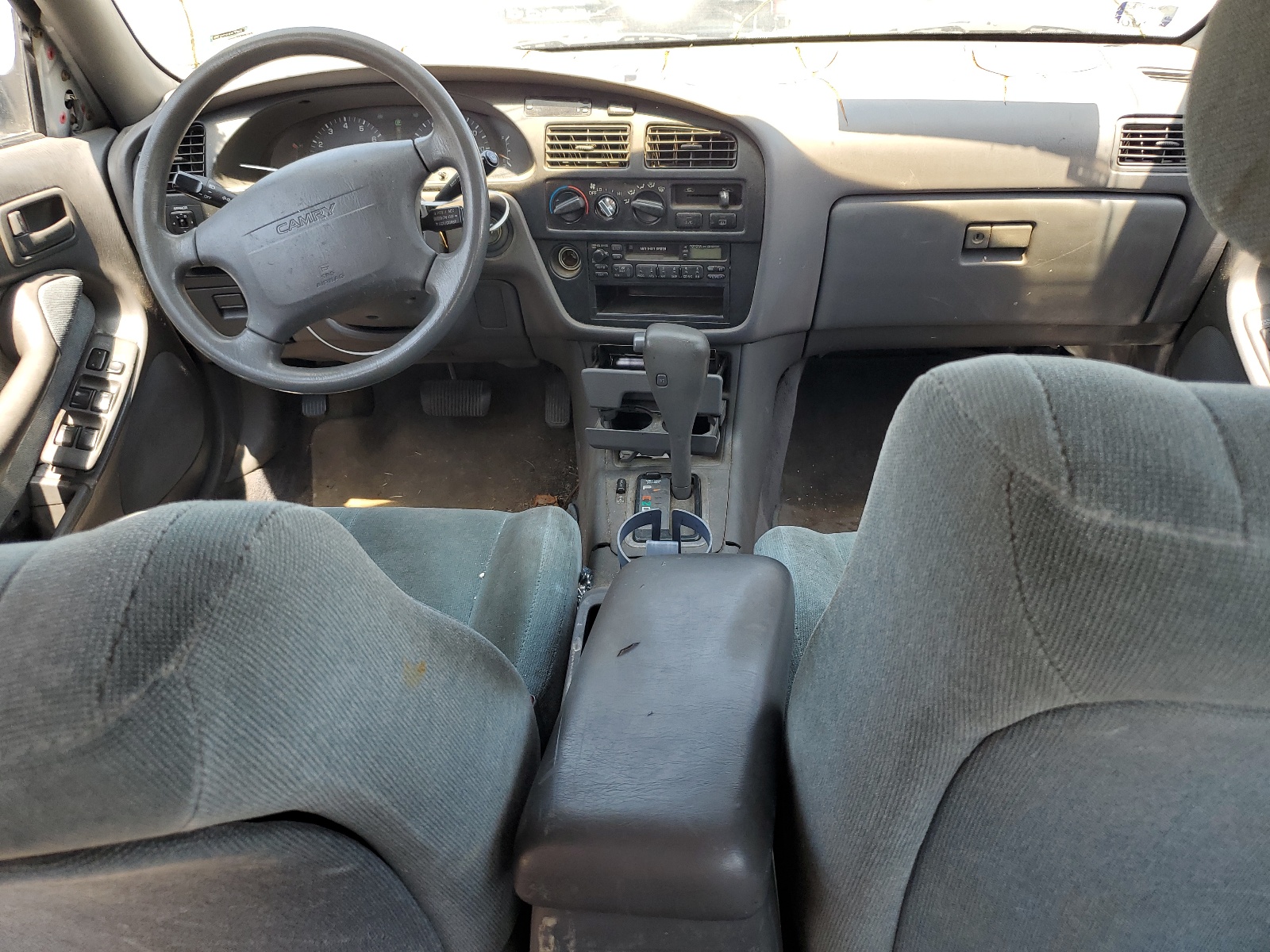 JT2VK12E8N0008975 1992 Toyota Camry Le