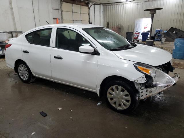  NISSAN VERSA 2017 White