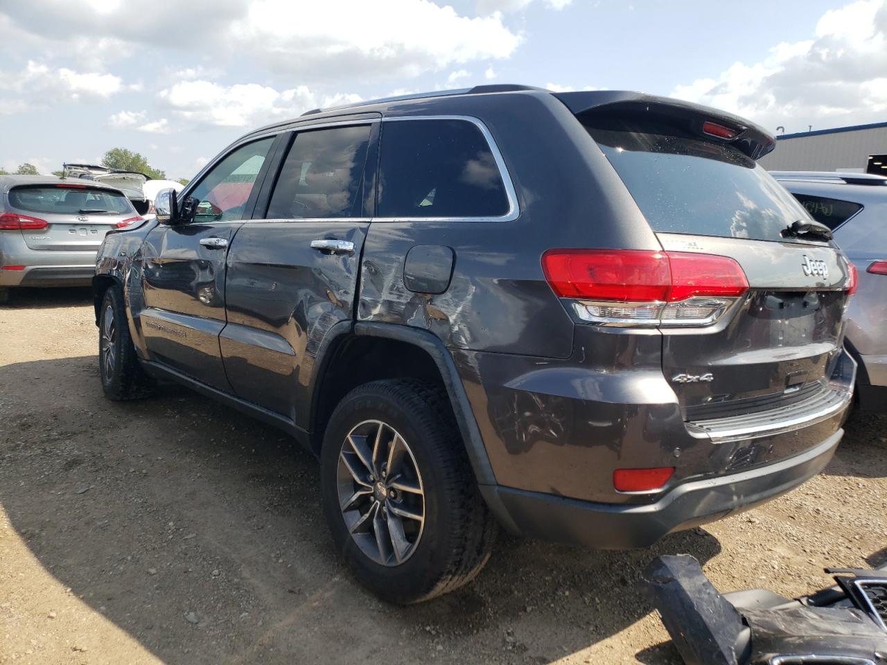 1C4RJFBGXHC641264 2017 JEEP GRAND CHEROKEE - Image 2