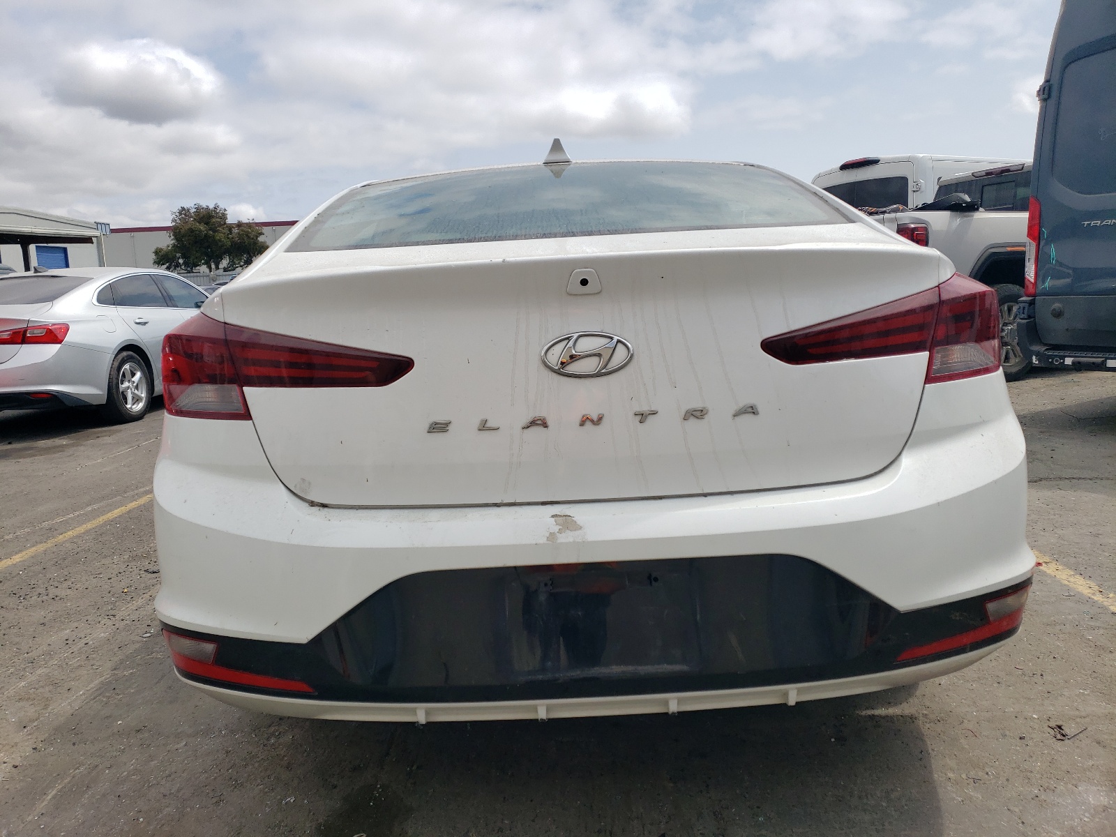 5NPD84LFXKH409100 2019 Hyundai Elantra Sel