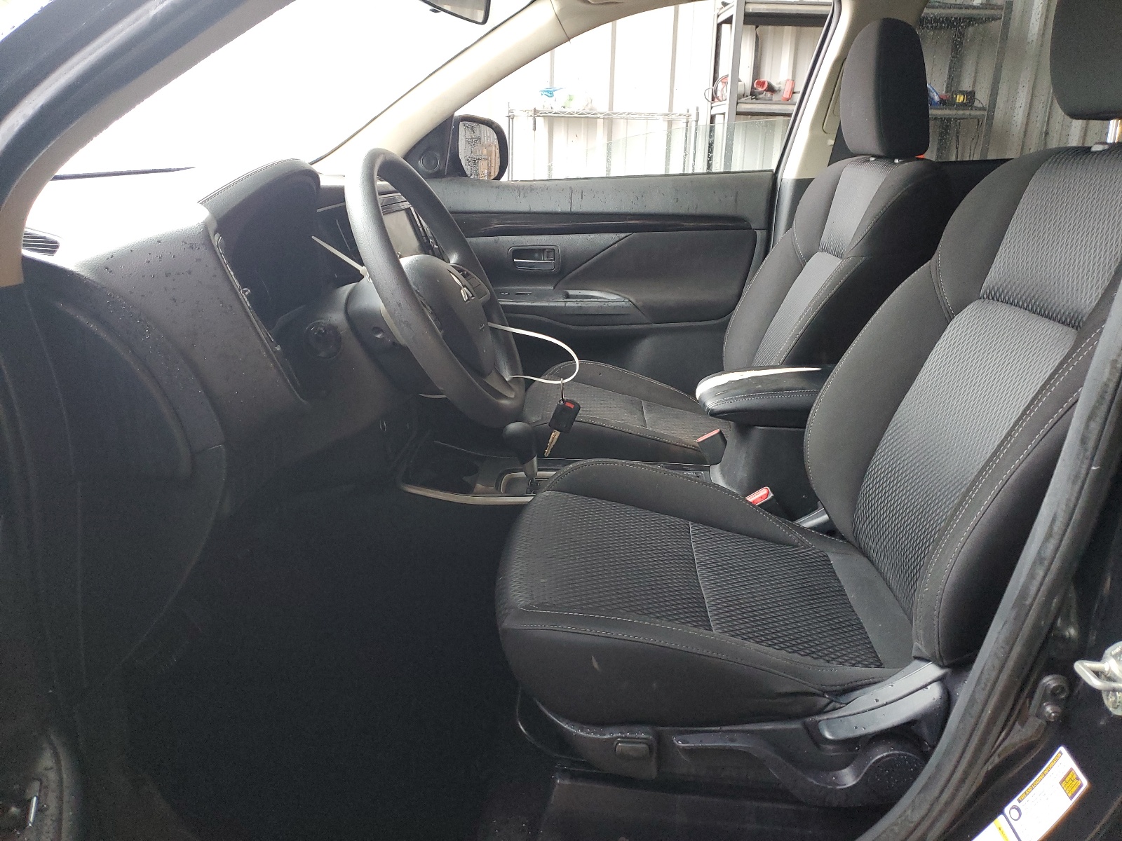 JA4AD2A33LZ040144 2020 Mitsubishi Outlander Es