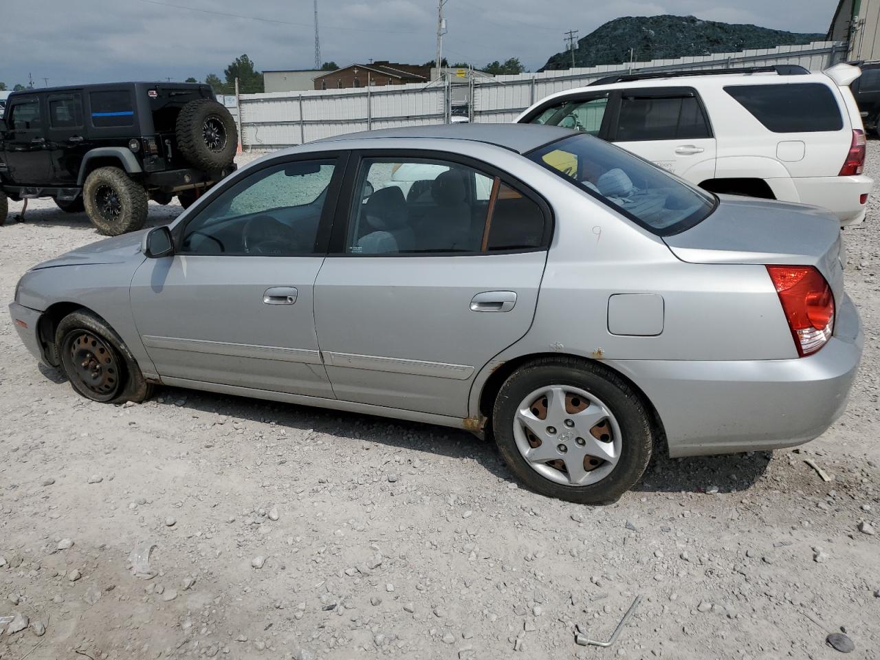 2006 Hyundai Elantra - Image 2