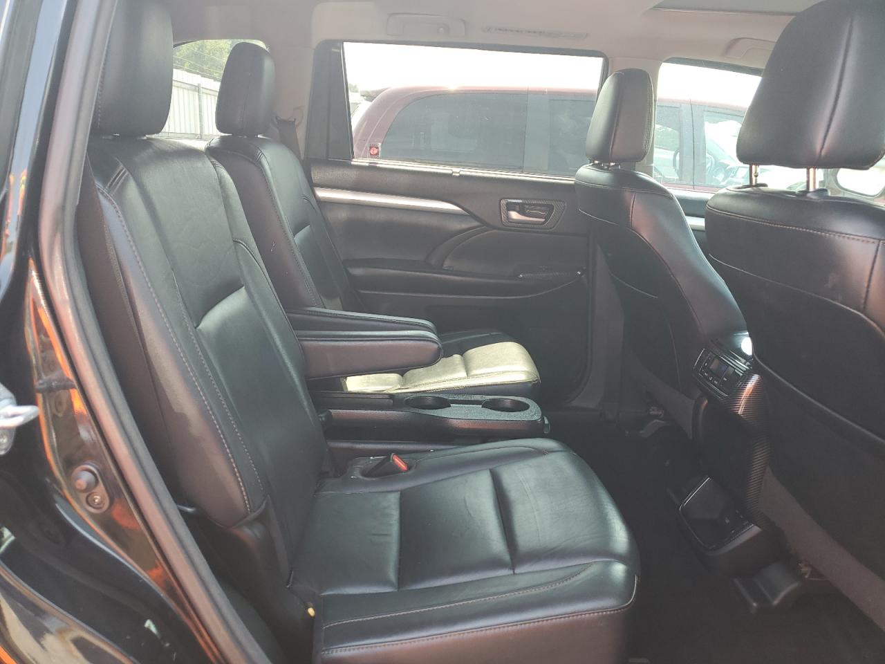 2017 Toyota Highlander Se VIN: 5TDJZRFH1HS511009 Lot: 65995074