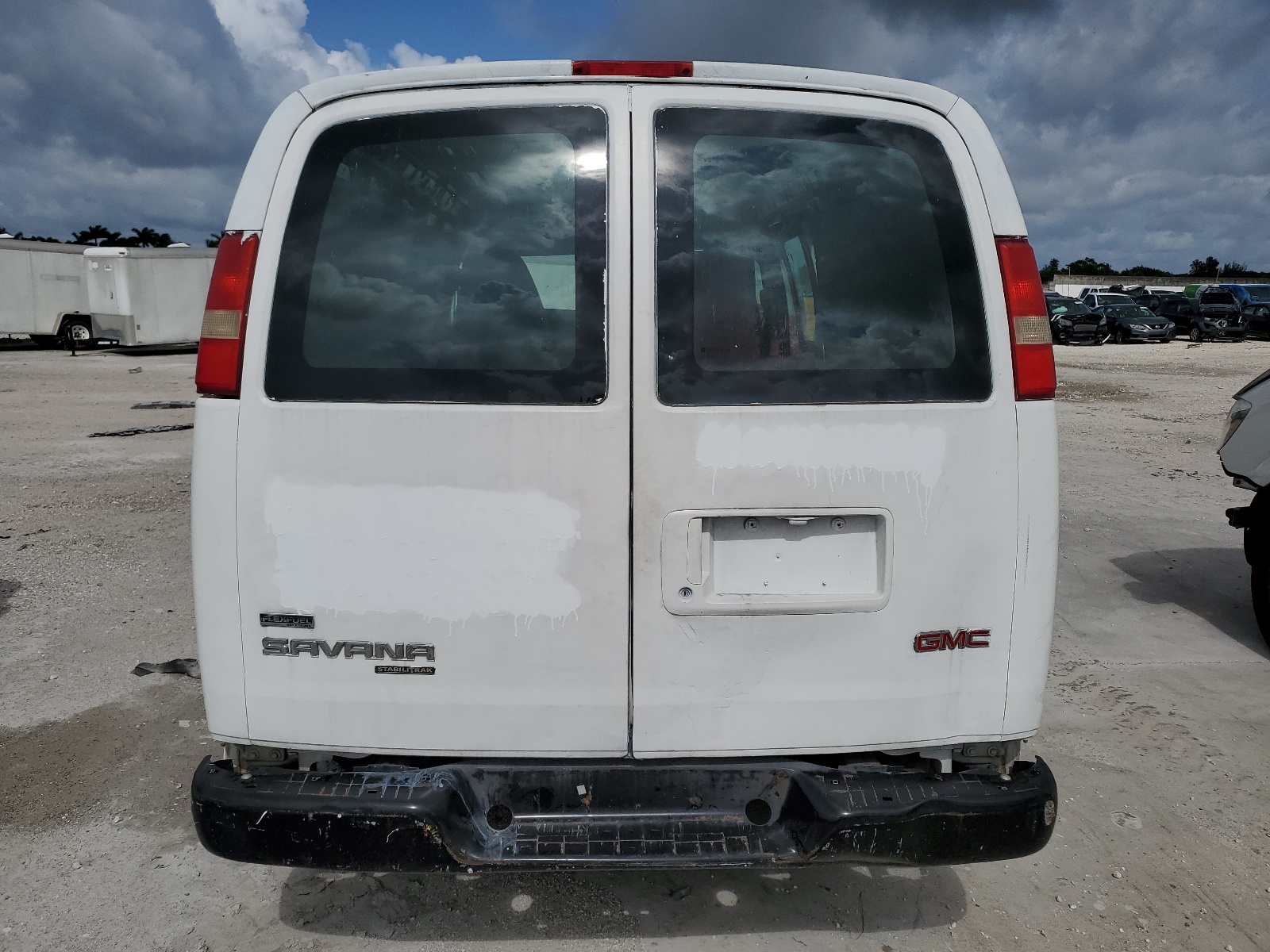 1GTW7FBA7B1186700 2011 GMC Savana G2500