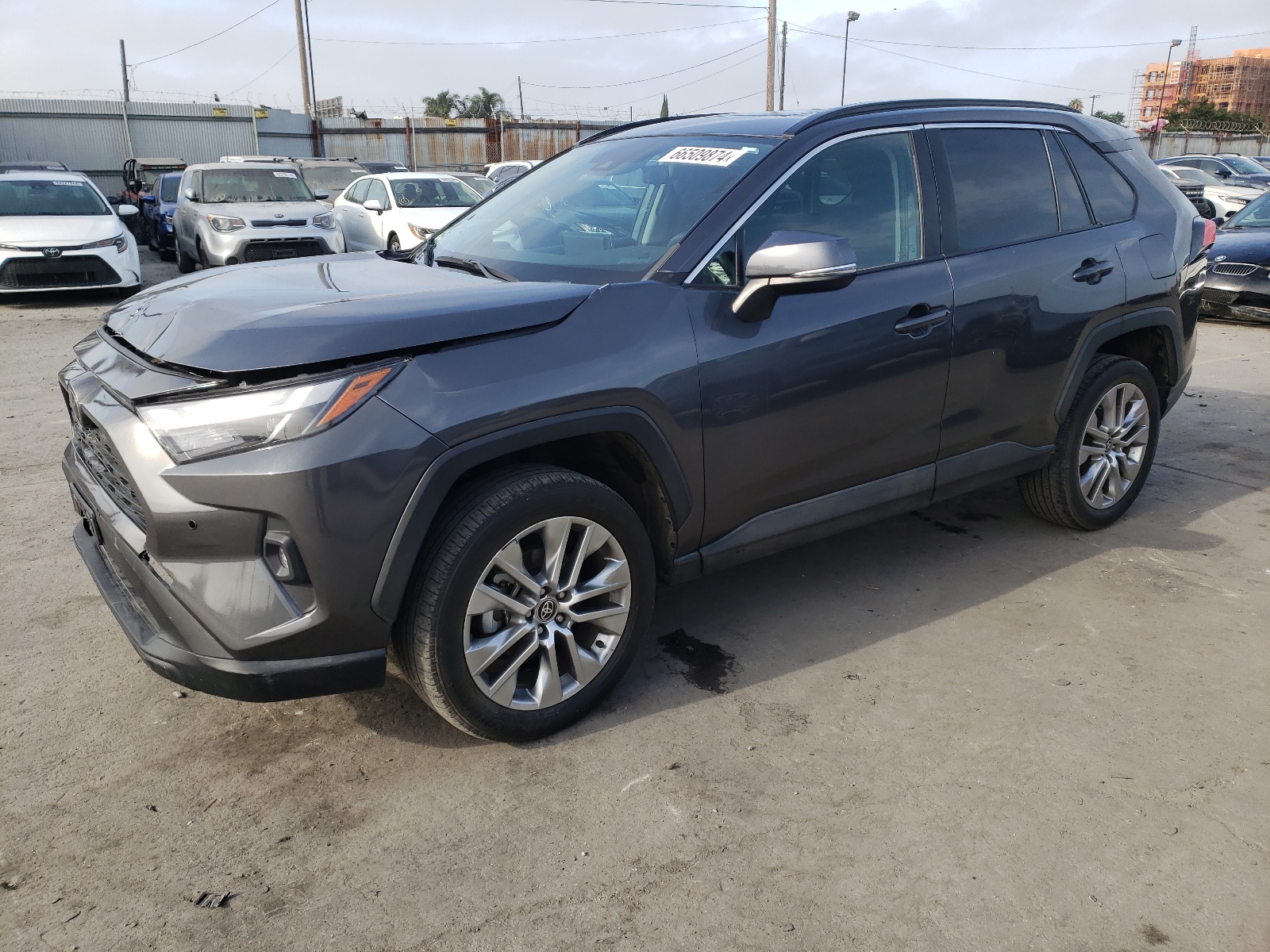 2022 Toyota Rav4 Xle Premium vin: 2T3C1RFV7NC186903