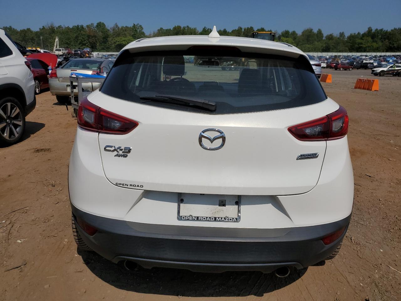 2017 Mazda Cx-3 Grand Touring VIN: JM1DKFD77H0141102 Lot: 68721704