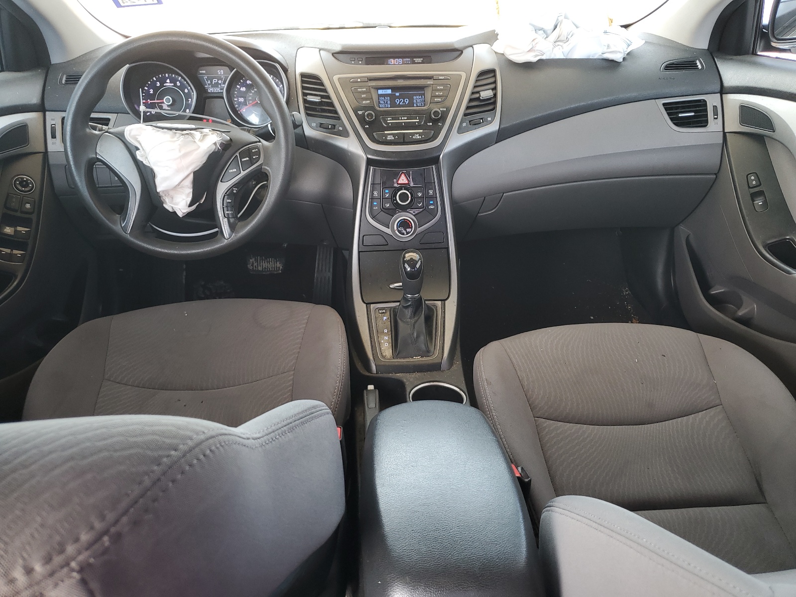 5NPDH4AE4FH609051 2015 Hyundai Elantra Se