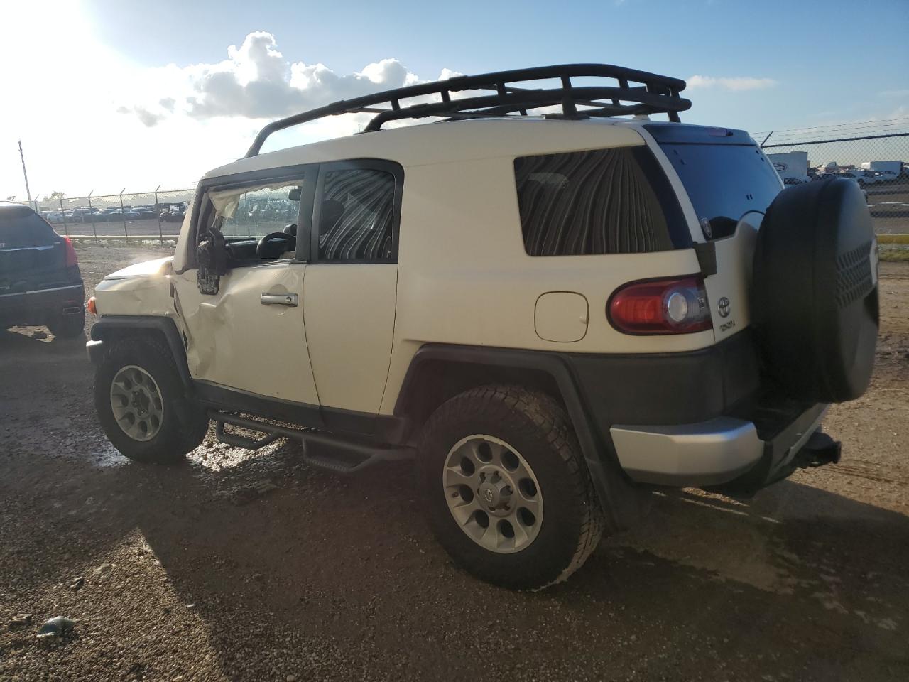 VIN JTEBU4BF7DK153504 2013 TOYOTA FJ CRUISER no.2