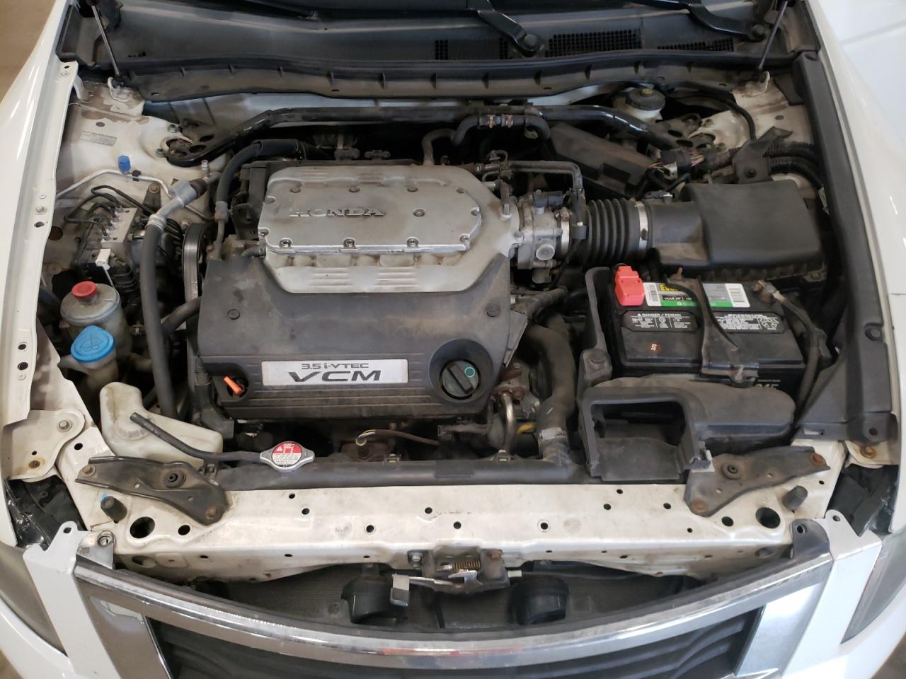 2008 Honda Accord - Image 11