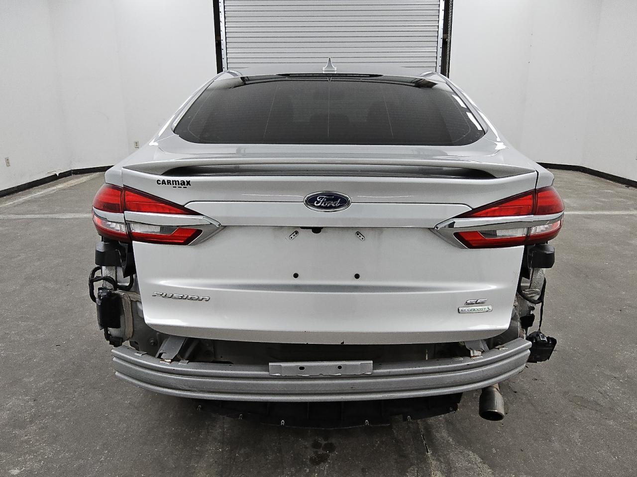 3FA6P0HD9KR171447 2019 Ford Fusion Se